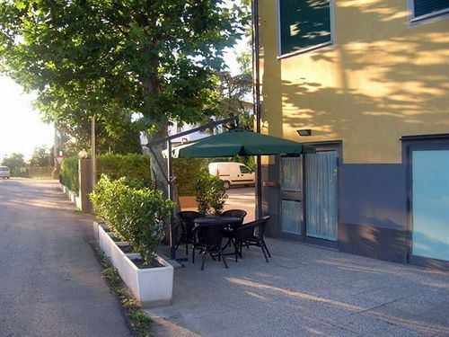 Hotel Fontana Rubiera Zewnętrze zdjęcie